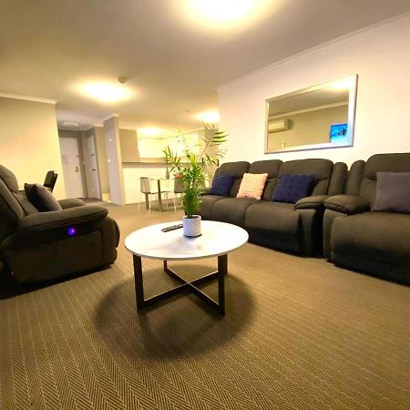 2 Bed 2 Bath Apartment In Braddon, Canberra - Pool, Gym And Free Parking Bagian luar foto
