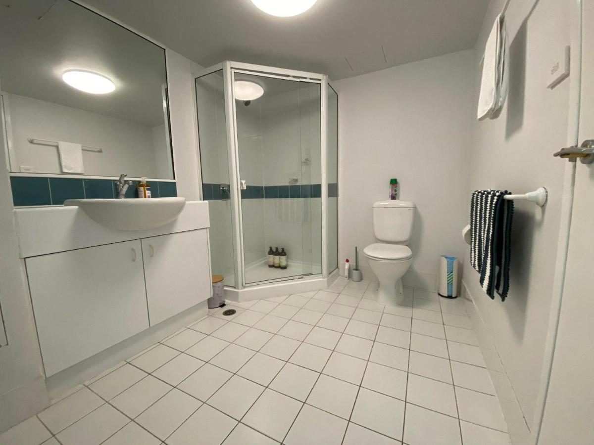 2 Bed 2 Bath Apartment In Braddon, Canberra - Pool, Gym And Free Parking Bagian luar foto