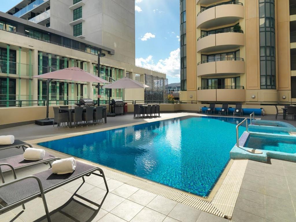2 Bed 2 Bath Apartment In Braddon, Canberra - Pool, Gym And Free Parking Bagian luar foto
